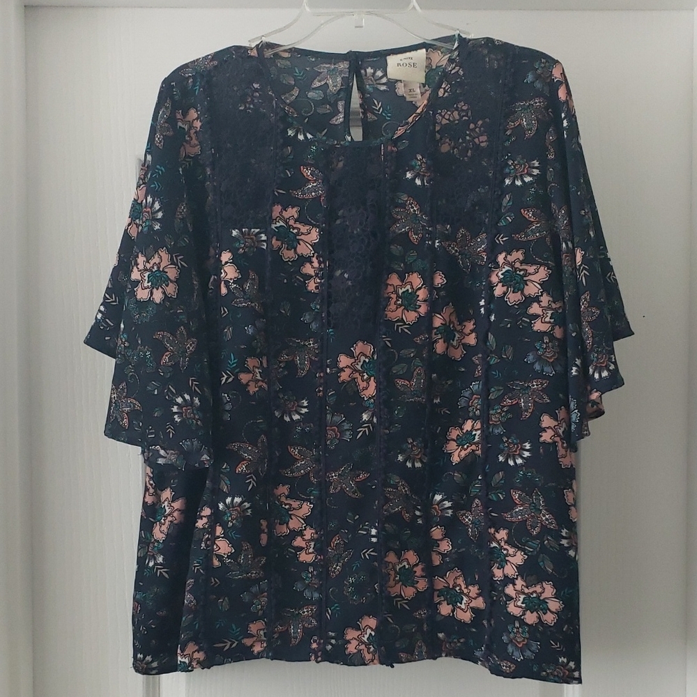 Knox Rose Dark Floral Top